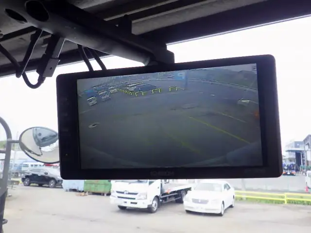 いすゞ ギガ 大型 ウイング エアサス ベッドの中古トラック画像16