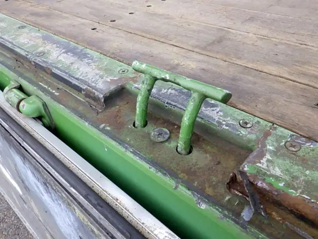 いすゞ ギガ 大型 ウイング エアサス ベッドの中古トラック画像9