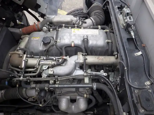 いすゞ ギガ 大型 ウイング エアサス ベッドの中古トラック画像19