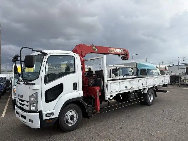 いすゞ フォワード 中型/増トン クレーン付 4段 ラジコン の中古トラック【車両No.200178】