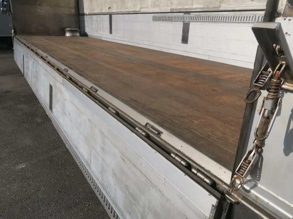 日野 プロフィア 大型 ウイング ベッド KC-FS4FZFAの中古トラック画像8