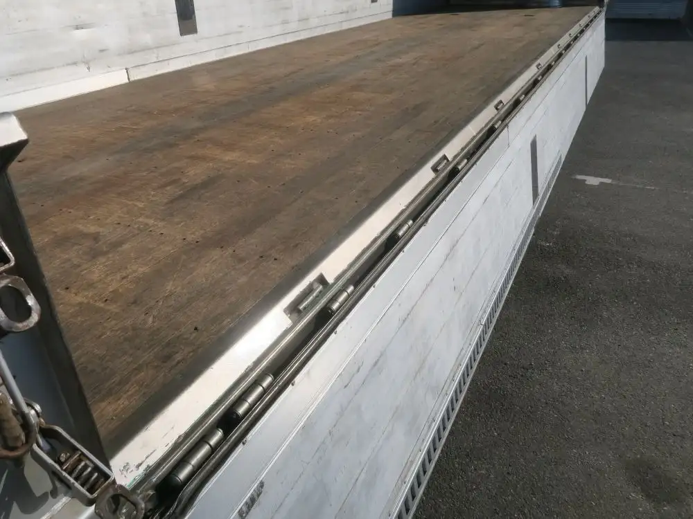 日野 プロフィア 大型 ウイング ベッド KC-FS4FZFAの中古トラック画像9