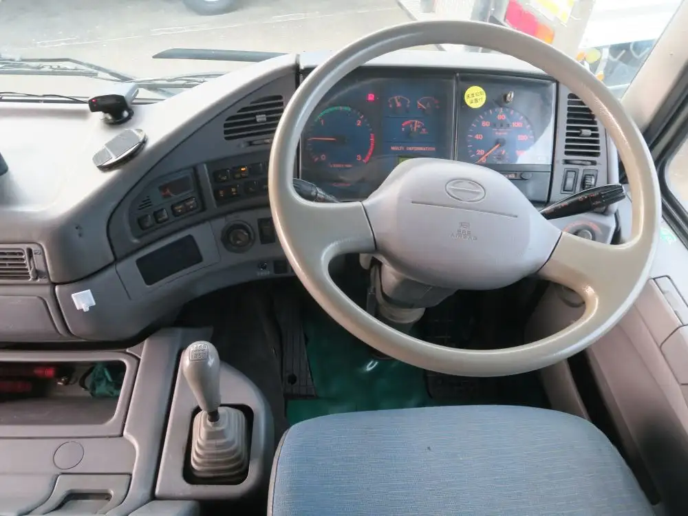 日野 プロフィア 大型 ウイング ベッド KC-FS4FZFAの中古トラック画像14