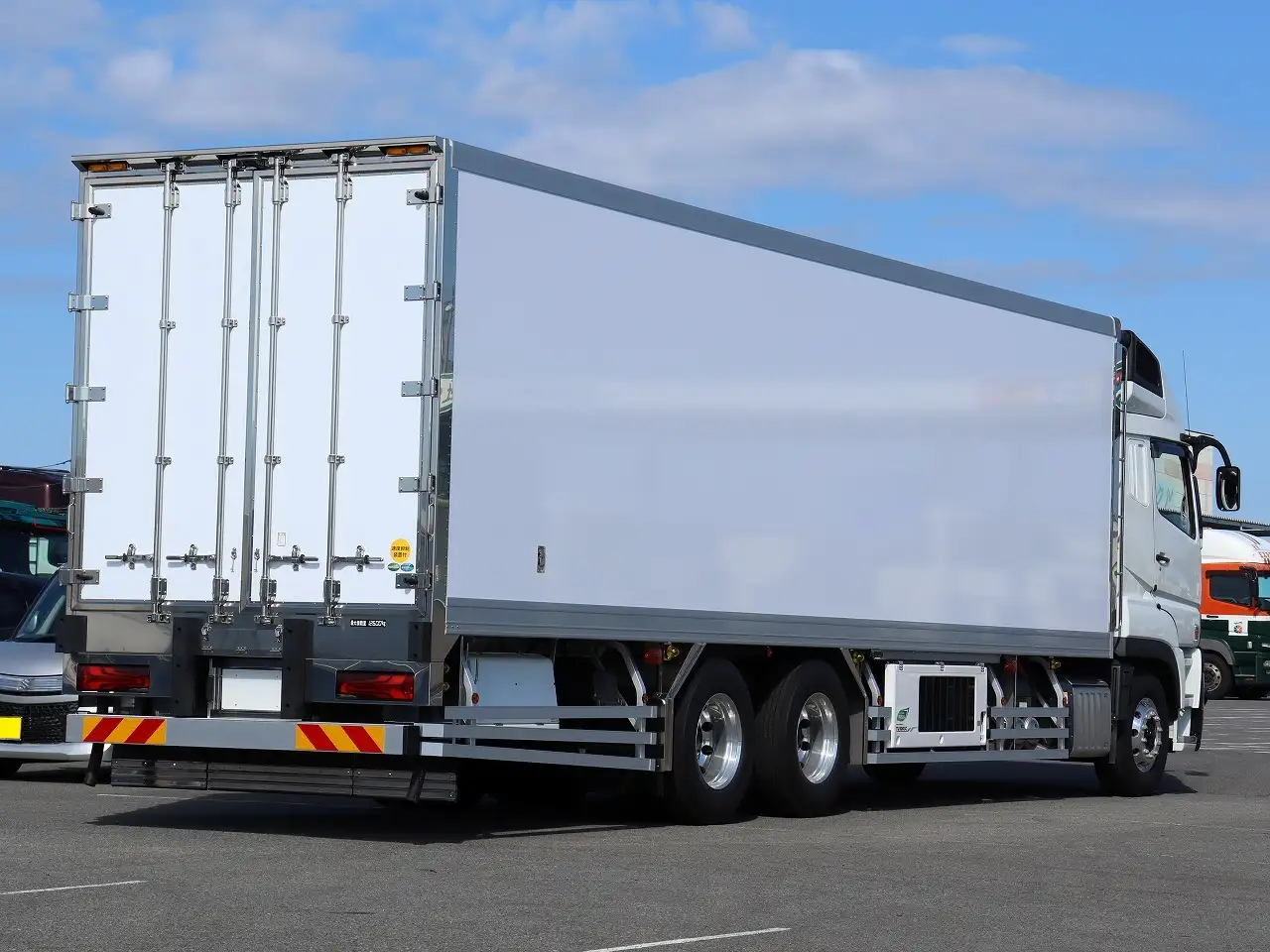 三菱 スーパーグレート 大型 冷凍冷蔵 ハイルーフ 低温の中古トラック画像2