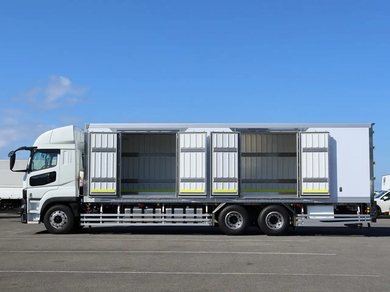 三菱 スーパーグレート 大型 冷凍冷蔵 ハイルーフ 低温の中古トラック画像3