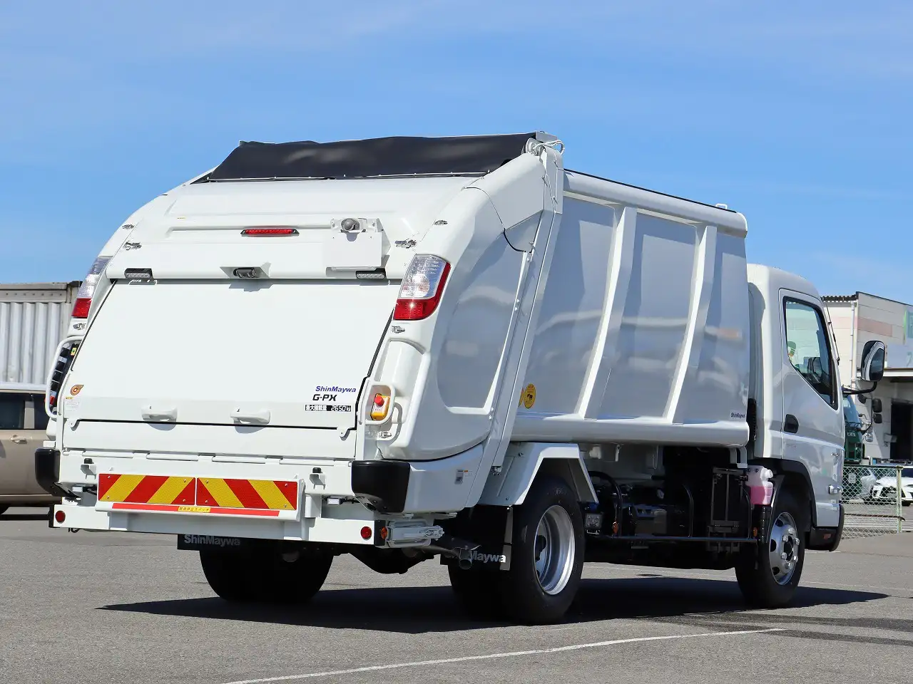 三菱 キャンター 小型 パッカー車 プレス式 2PG-FEB90の中古トラック画像2