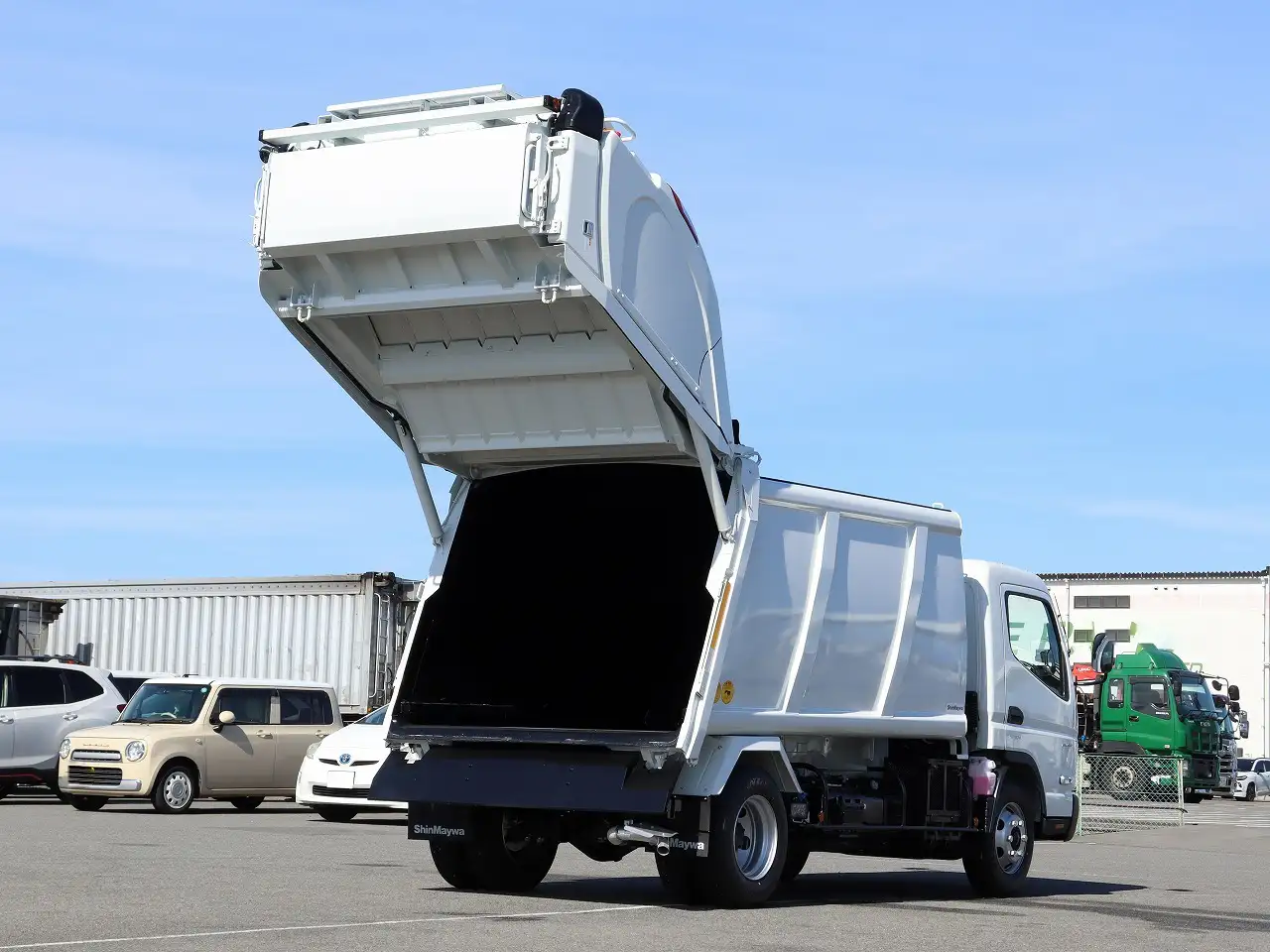 三菱 キャンター 小型 パッカー車 プレス式 2PG-FEB90の中古トラック画像3