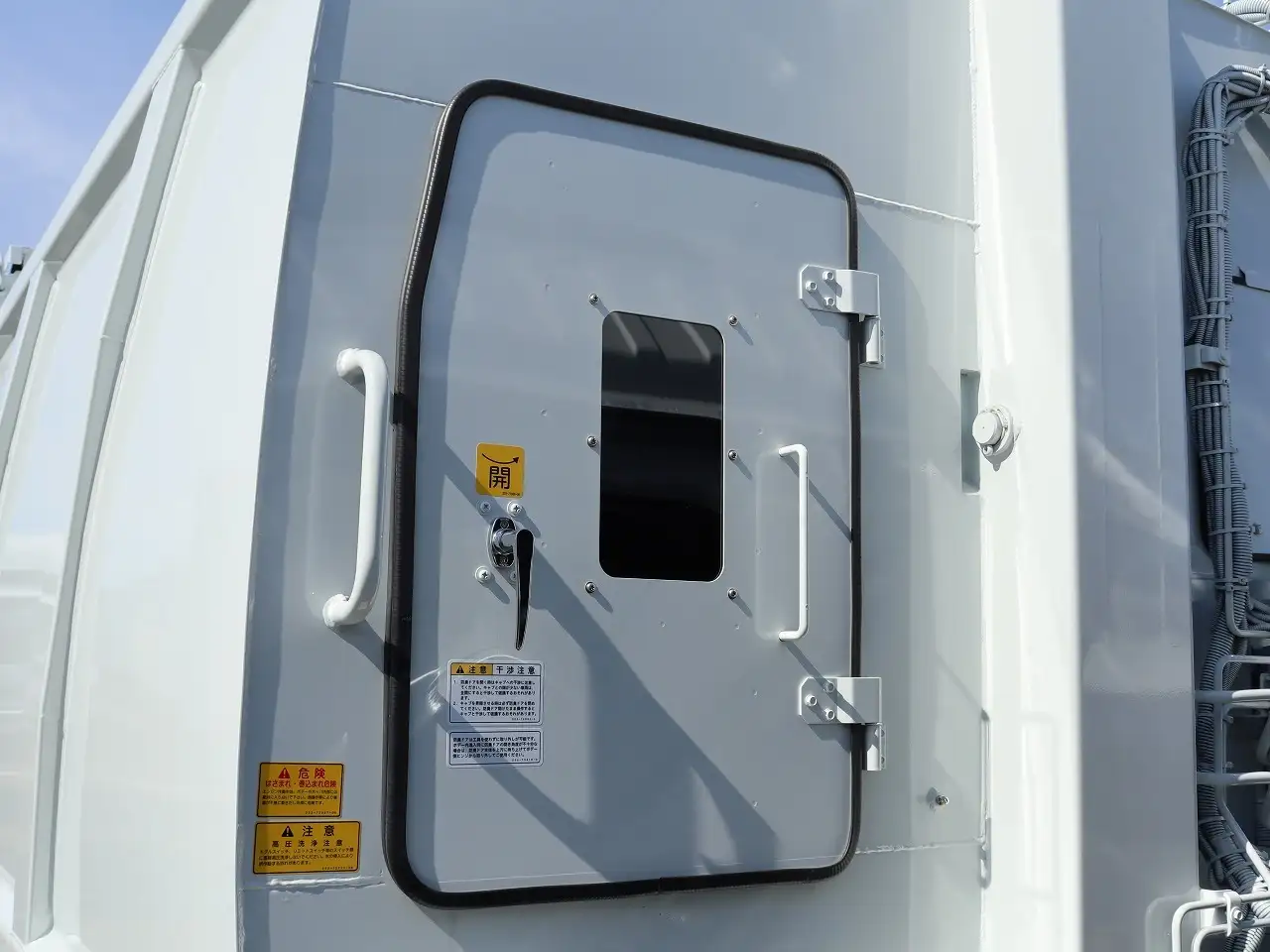 三菱 キャンター 小型 パッカー車 プレス式 2PG-FEB90の中古トラック画像8