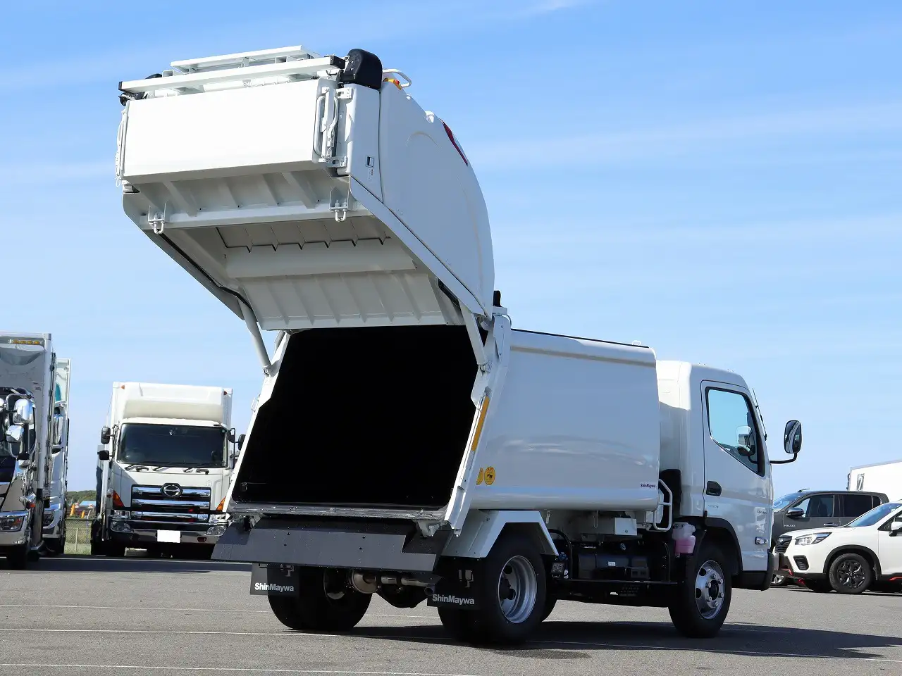 三菱 キャンター 小型 パッカー車 プレス式 2PG-FEB90の中古トラック画像3