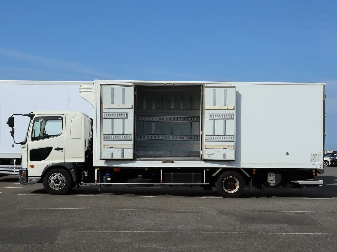 日野 レンジャー 中型/増トン 冷凍冷蔵 低温 パワーゲートの中古トラック画像3