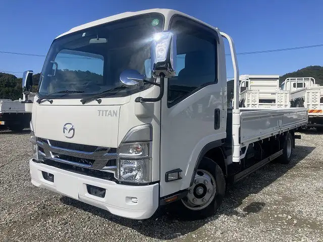 マツダ タイタン 小型 平ボディ 2RG-LPR88AR R4 の中古トラック【車両No.200275】