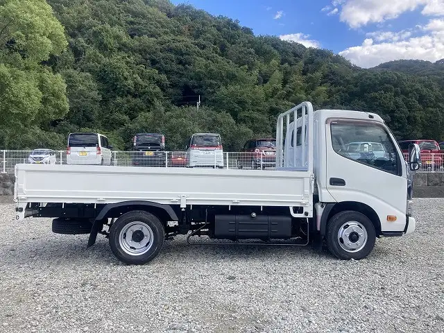 トヨタ ダイナ 小型 平ボディ TPG-XZC645 H29の中古トラック画像4