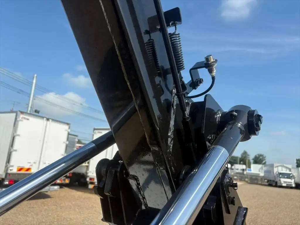 三菱 キャンター 小型 アームロール ツインホイスト 2RG-FBAV0の中古トラック画像11