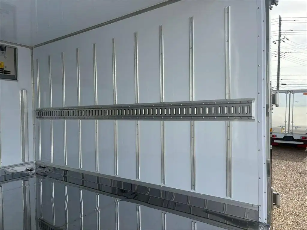 三菱 キャンター 小型 冷凍冷蔵 低温 床ステンの中古トラック画像11