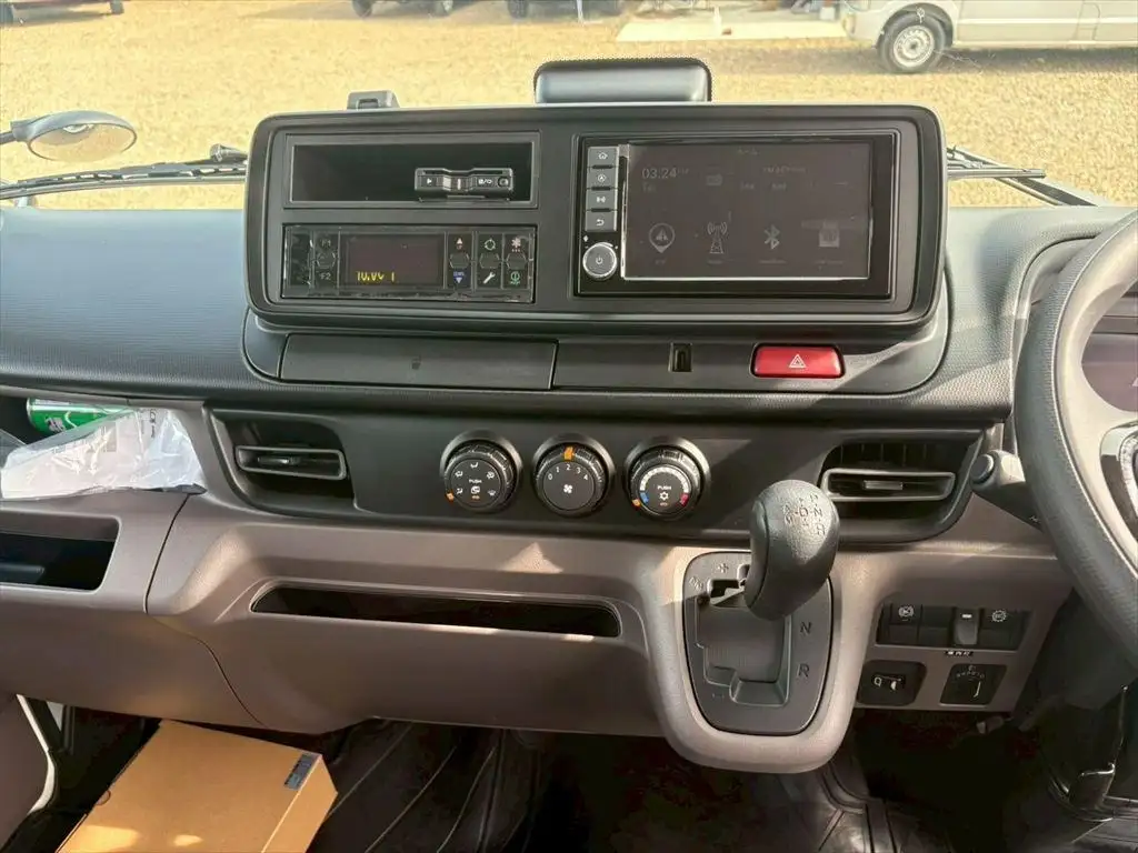 三菱 キャンター 小型 冷凍冷蔵 低温 床ステンの中古トラック画像15