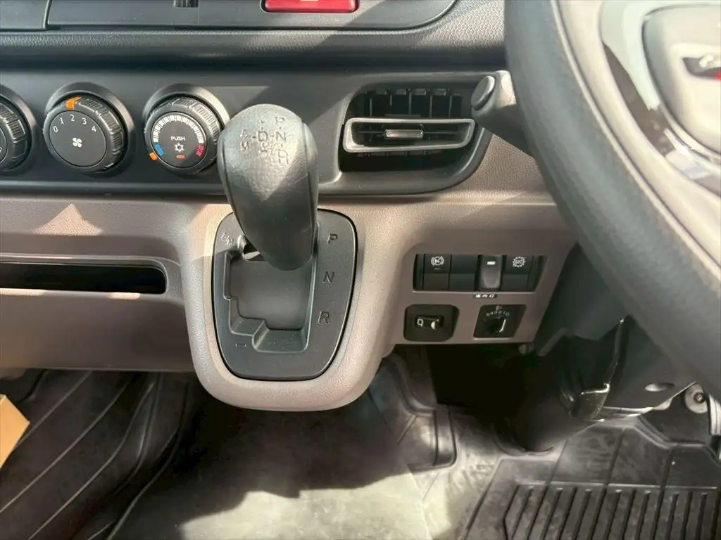 三菱 キャンター 小型 冷凍冷蔵 低温 床ステンの中古トラック画像14