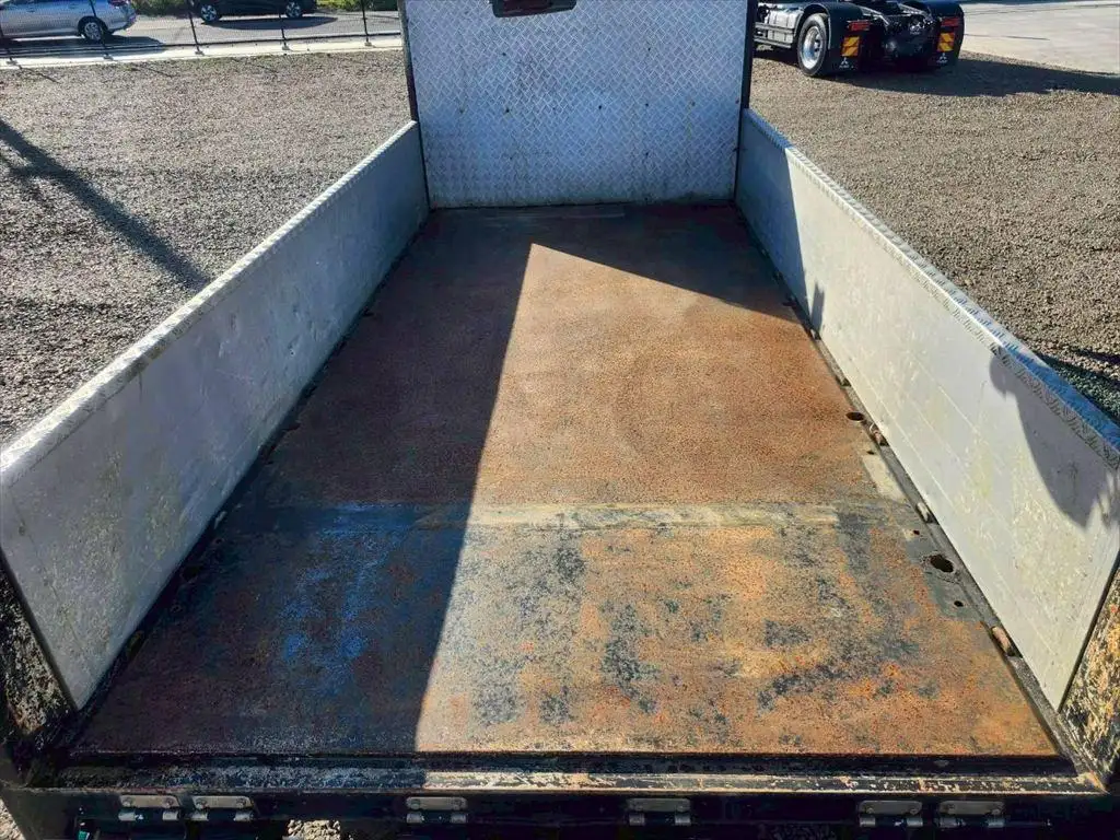 三菱 キャンター 小型 クレーン付 床鉄板 アルミブロックの中古トラック画像10