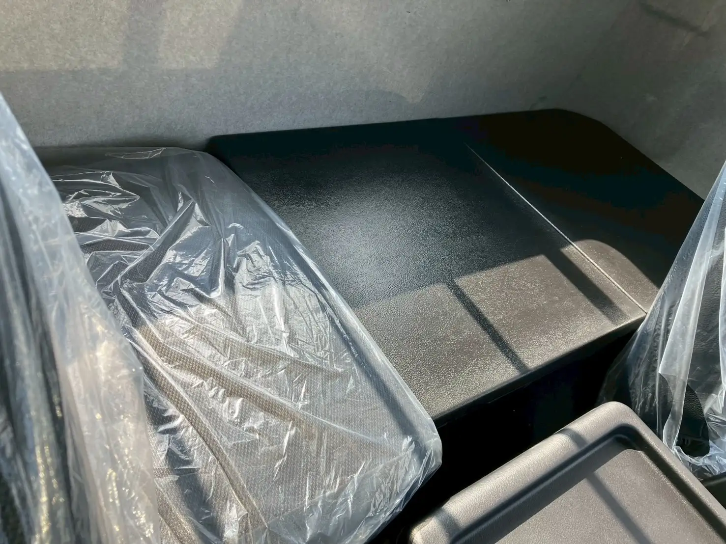 三菱 ファイター 中型/増トン 平ボディ ベッド 2KG-FK62Fの中古トラック画像14