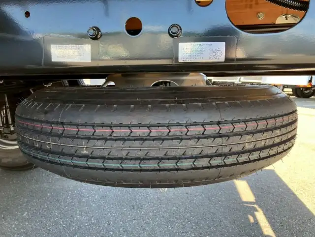 三菱 ファイター 中型/増トン 平ボディ ベッド 2KG-FK62Fの中古トラック画像像17