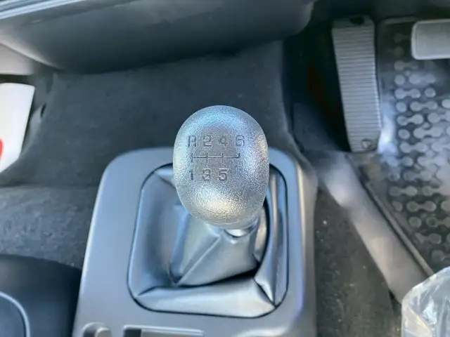 三菱 ファイター 中型/増トン 平ボディ ベッド 2KG-FK62Fの中古トラック画像14