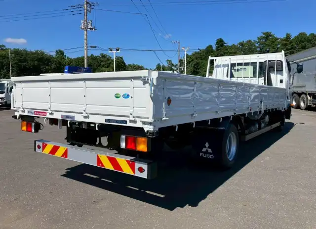 三菱 ファイター 中型/増トン 平ボディ ベッド 2KG-FK62Fの中古トラック画像3