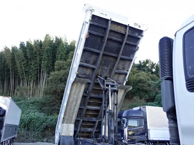 いすゞ ギガ 大型 ダンプ コボレーン ベッドの中古トラック画像像17