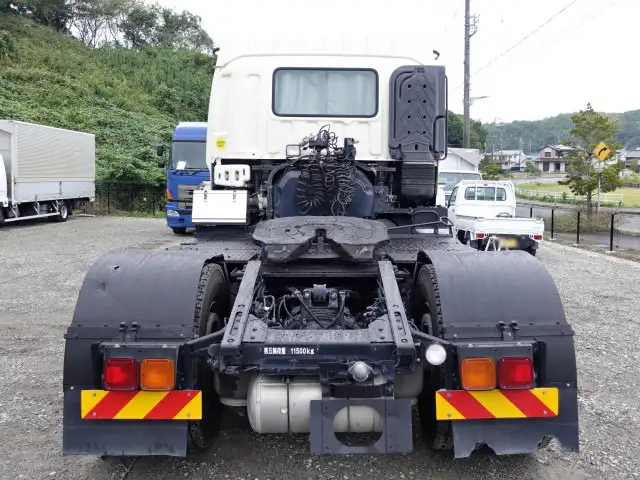 いすゞ ギガ 大型 トラクター ハイルーフ 1デフの中古トラック画像5