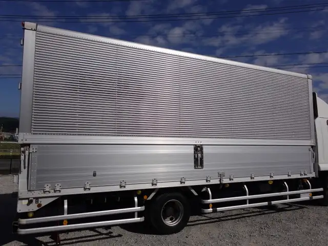 いすゞ フォワード 中型/増トン ウイング ベッド TKG-FRR90S2の中古トラック画像3