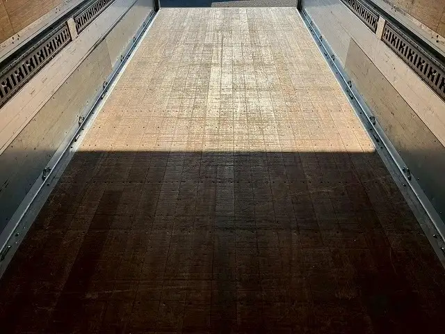 三菱 ファイター 中型/増トン ウイング エアサス ベッドの中古トラック画像9