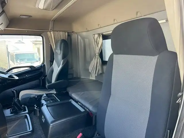 日野 プロフィア 大型 平ボディ アルミブロック エアサスの中古トラック画像12