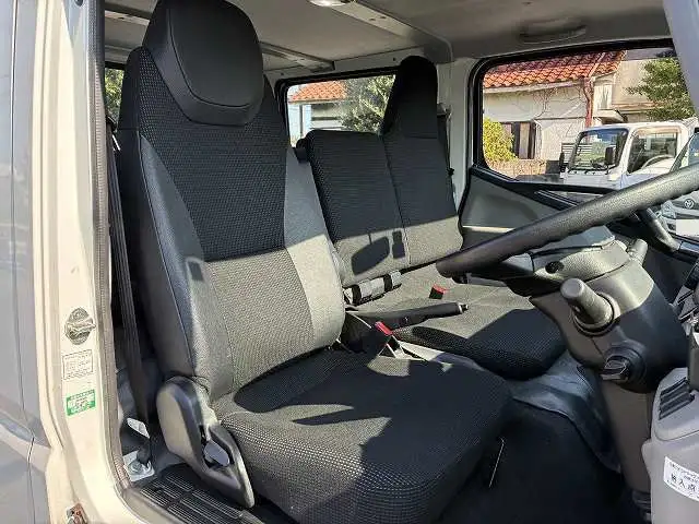 三菱 キャンター 小型 平ボディ Wキャブ 2RG-FBA20の中古トラック画像10