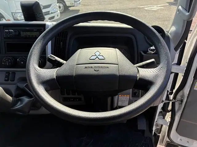 三菱 キャンター 小型 平ボディ Wキャブ 2RG-FBA20の中古トラック画像11