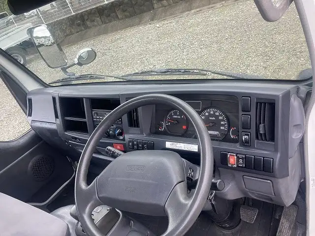 いすゞ エルフ 小型 平ボディ 床鉄板 BDG-NKR85Aの中古トラック画像11