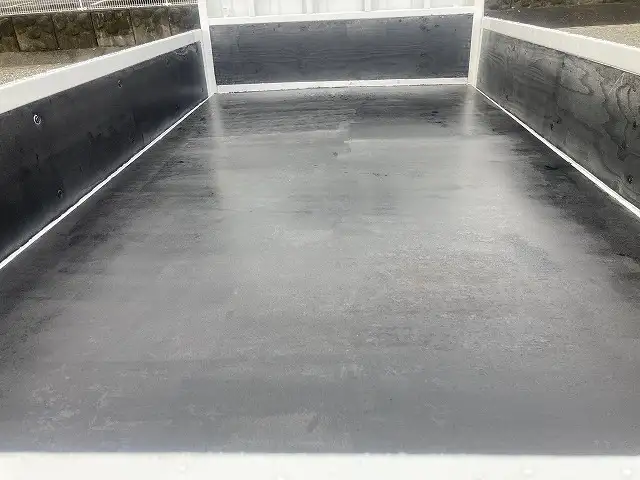 いすゞ エルフ 小型 平ボディ 床鉄板 BDG-NKR85Aの中古トラック画像9