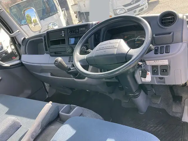 三菱 キャンター 小型 冷凍冷蔵 低温 サイドドアの中古トラック画像12