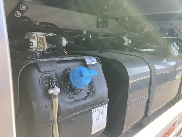 三菱 キャンター 小型 冷凍冷蔵 低温 サイドドアの中古トラック画像16