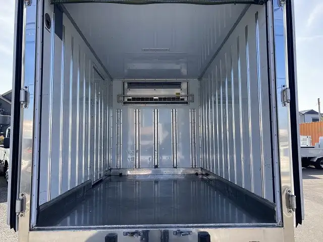 三菱 キャンター 小型 冷凍冷蔵 低温 サイドドアの中古トラック画像6