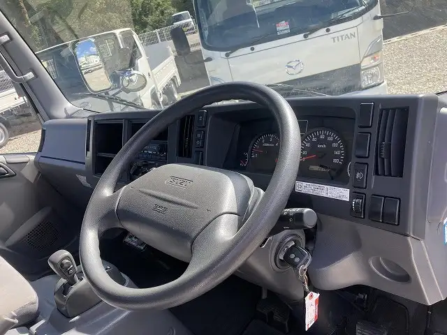 いすゞ エルフ 小型 平ボディ BKG-NNR85AR H21の中古トラック画像11