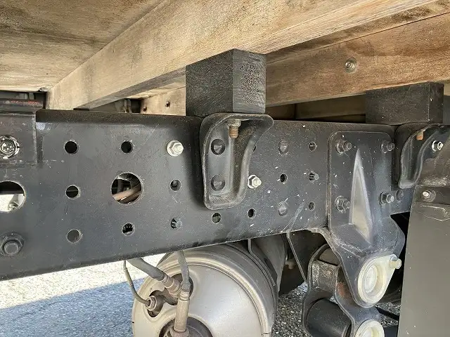 三菱 キャンター 小型 平ボディ Wキャブ 床鉄板の中古トラック画像18