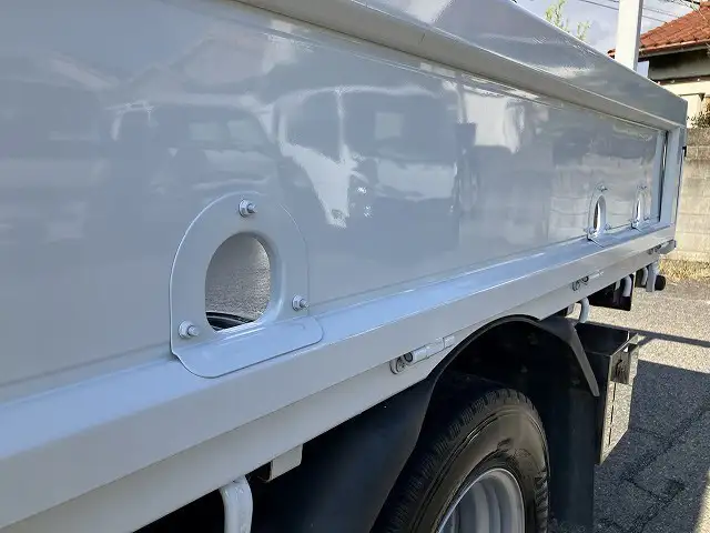 三菱 キャンター 小型 平ボディ Wキャブ 床鉄板の中古トラック画像8