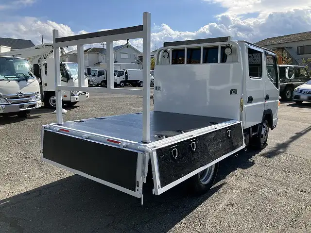 三菱 キャンター 小型 平ボディ Wキャブ 床鉄板の中古トラック画像7