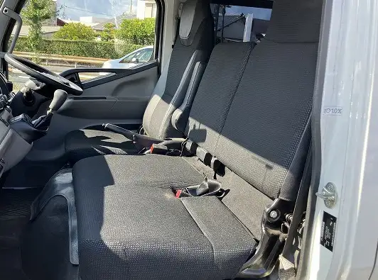 三菱 キャンター 小型 平ボディ Wキャブ 床鉄板の中古トラック画像10