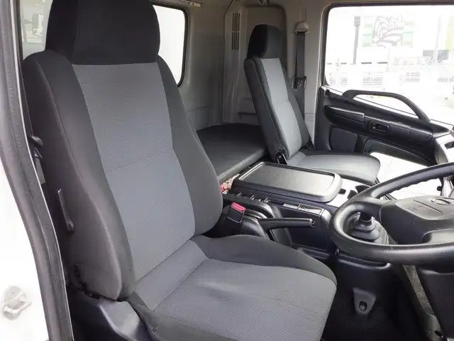 日野 レンジャー 中型/増トン ウイング ベッド TPG-FD7JLAAの中古トラック画像7