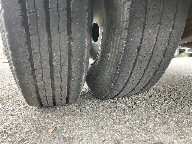 いすゞ エルフ 小型 平ボディ パワーゲート TRG-NKR85Aの中古トラック画像20