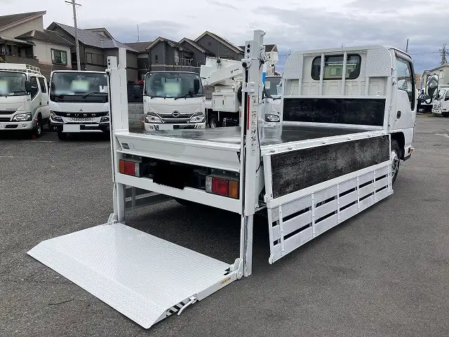 いすゞ エルフ 小型 平ボディ パワーゲート TRG-NKR85Aの中古トラック画像5