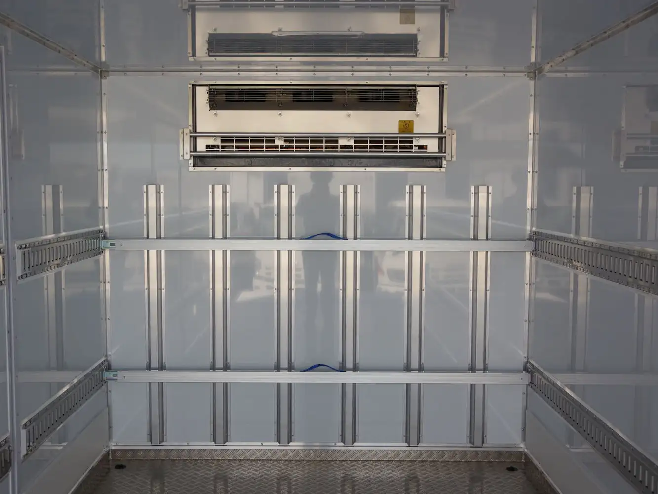 三菱 ファイター 中型/増トン 冷凍冷蔵 低温 パワーゲートの中古トラック画像9