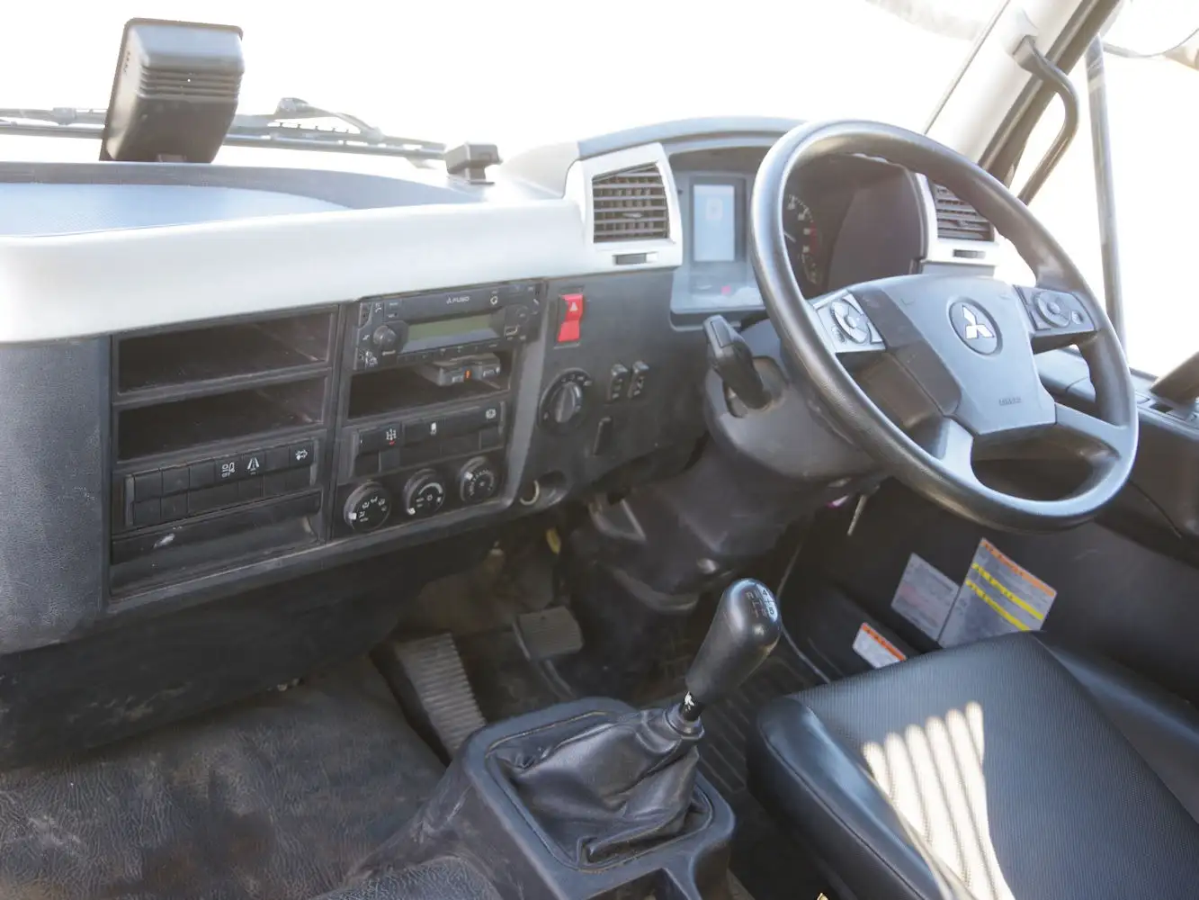 三菱 ファイター 中型/増トン ダンプ 強化 2KG-FK72Fの中古トラック画像12