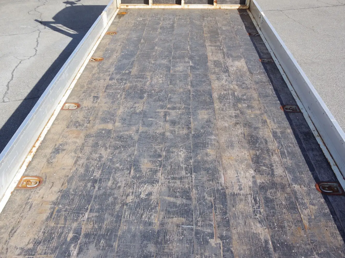 三菱 ファイター 中型/増トン 平ボディ アルミブロック ベッドの中古トラック画像10