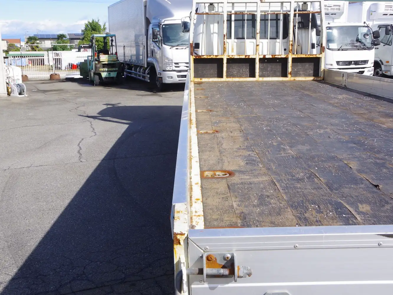 三菱 ファイター 中型/増トン 平ボディ アルミブロック ベッドの中古トラック画像8