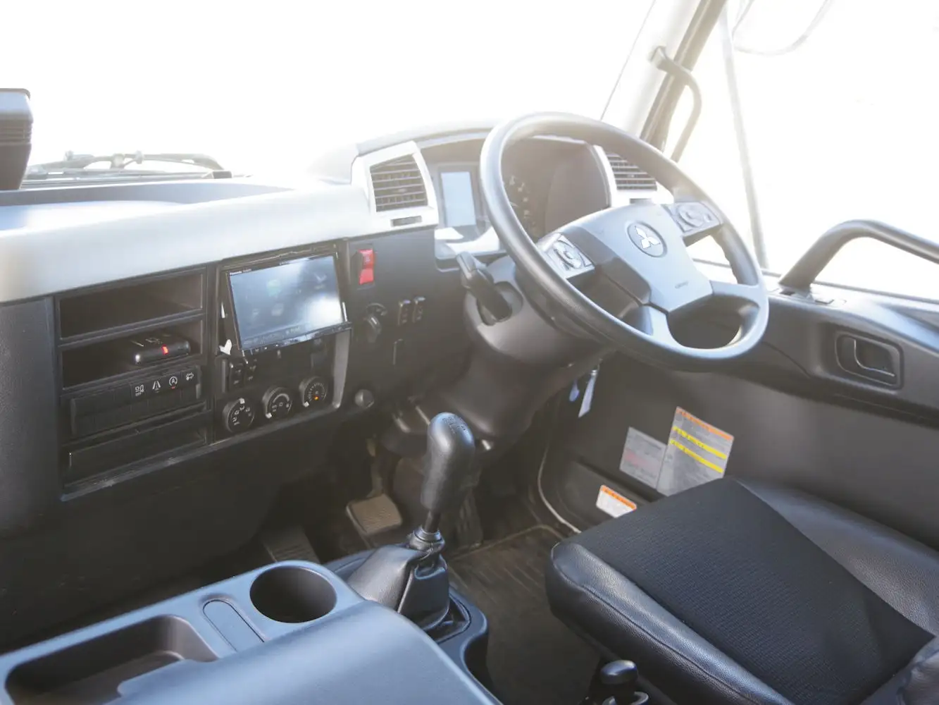 三菱 ファイター 中型/増トン 平ボディ アルミブロック ベッドの中古トラック画像14